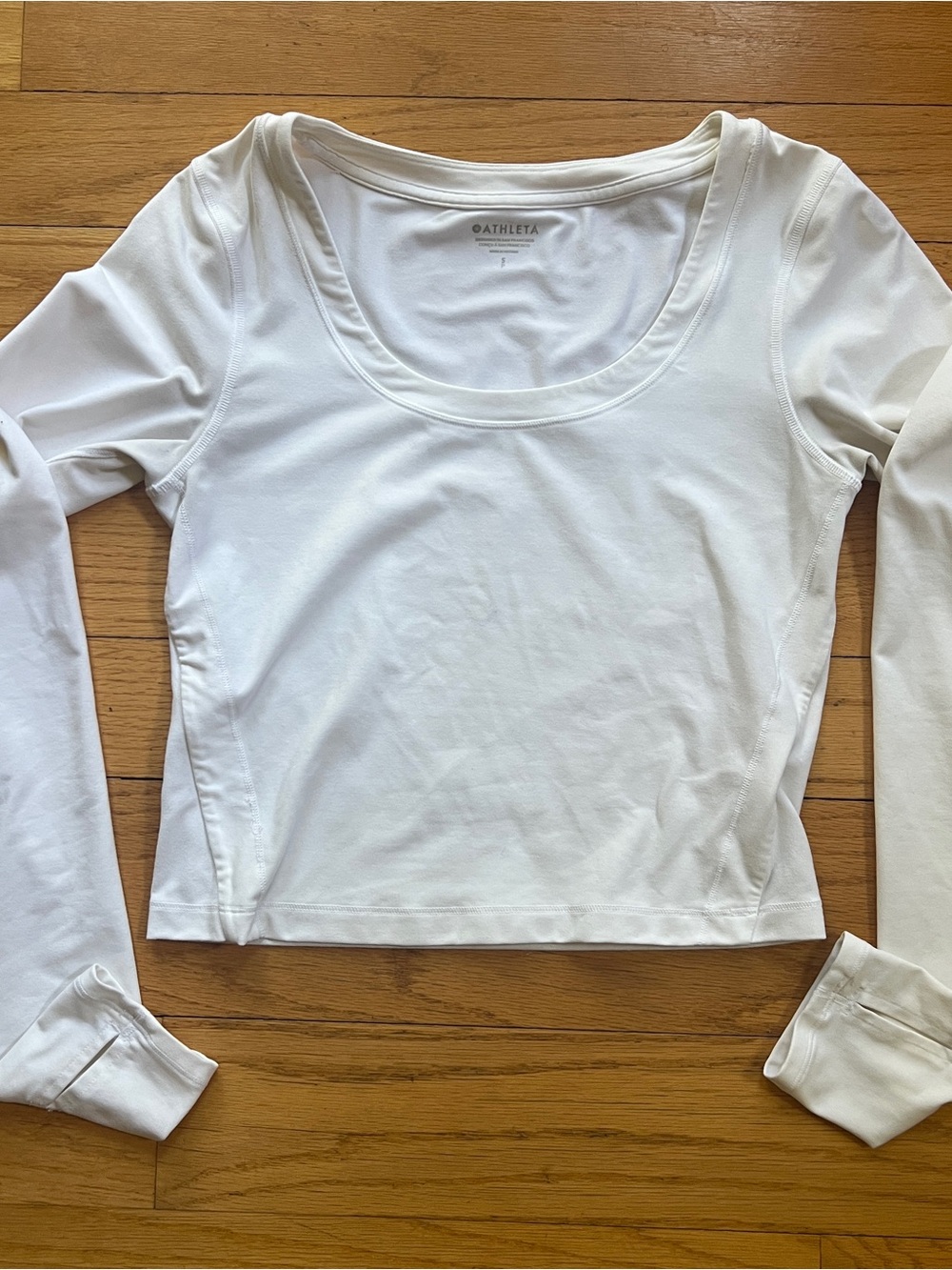 Athleta White Long Sleeve Scoop Neck Performance Top